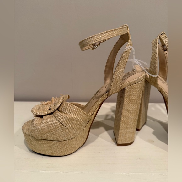 Gianni Bini Women's Hollywood Rattan Platform Sandals - Picture 4 of 8